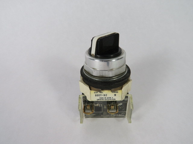 Allen-Bradley 800T-H2D2 Series N Selector Switch 1NC 2-Position USED