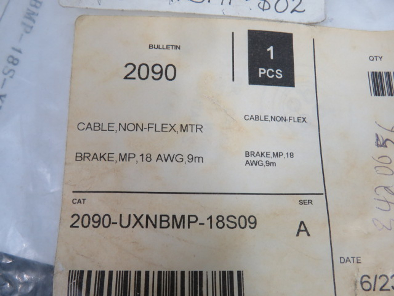 Allen-Bradley 2090-UXNBMP-18S09 Ser. A Ultra 3000 Motor Brake Cable 9M ! NWB !