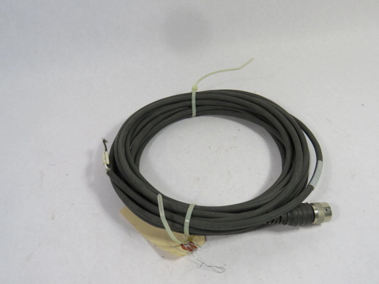 Allen-Bradley 2090-UXNBMP-18S09 Ser. A Ultra 3000 Motor Brake Cable 9M USED