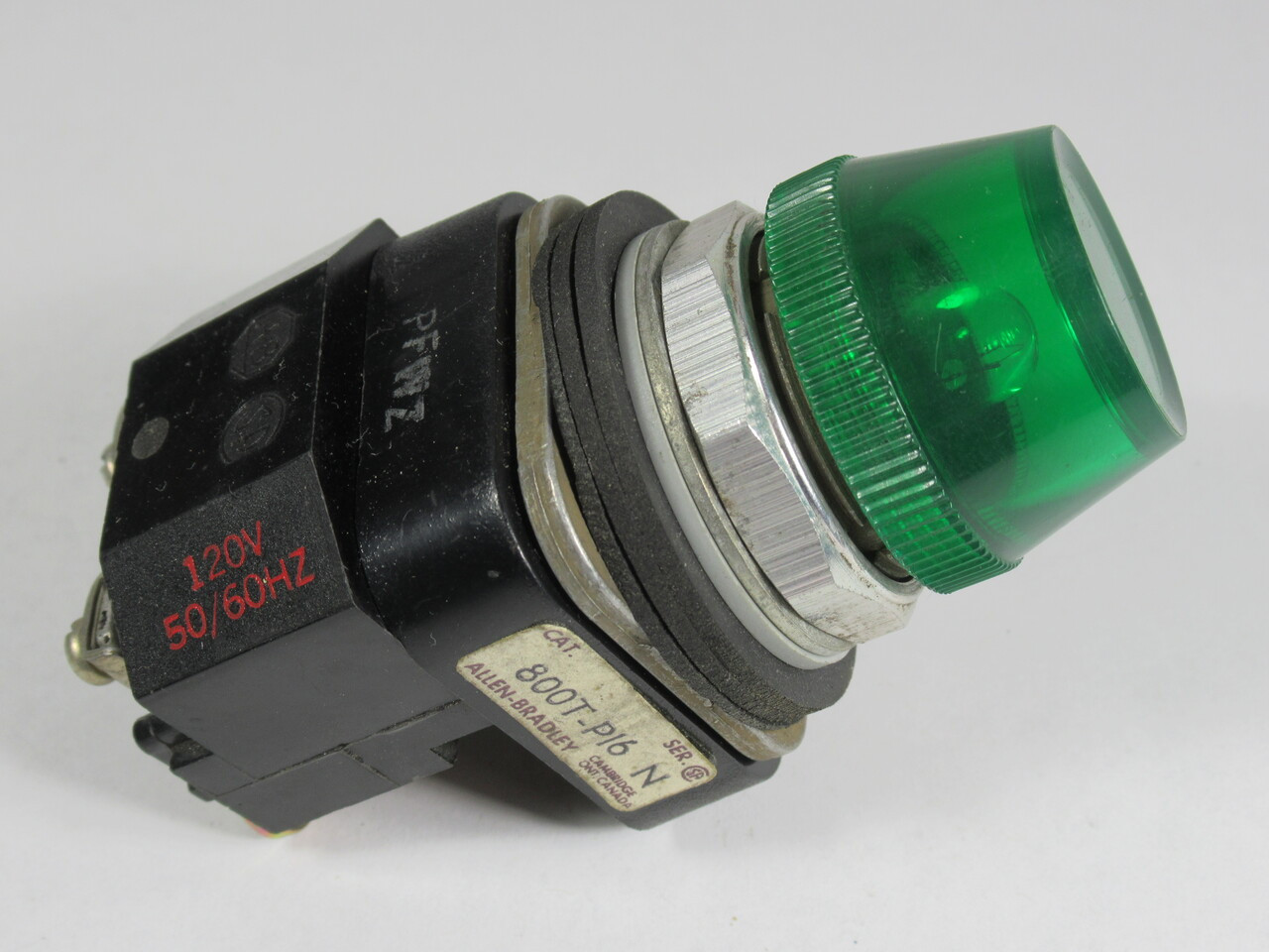 Allen-Bradley 800T-P16G Series N Pilot Light 120V 50/60HZ Green Lens USED