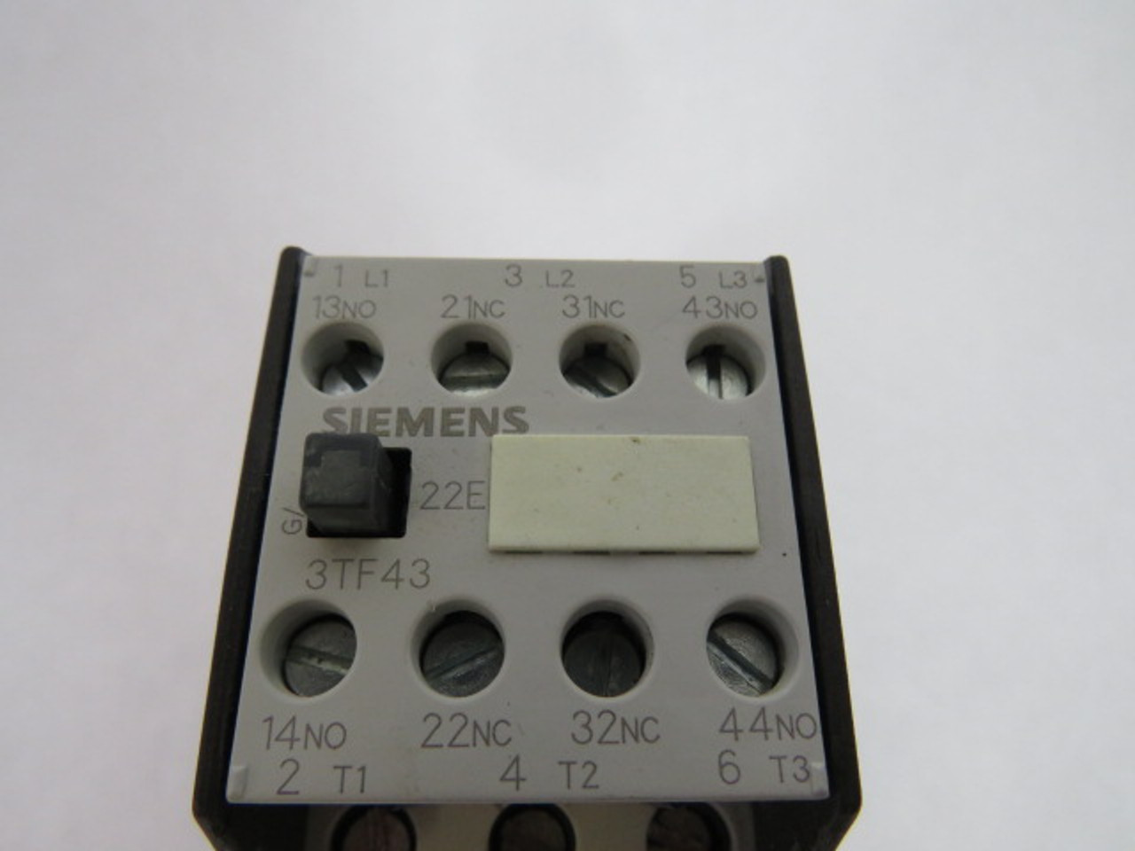 Siemens 3TF4322-0AP6 Contactor 220V-50Hz 240V-60Hz 30A USED