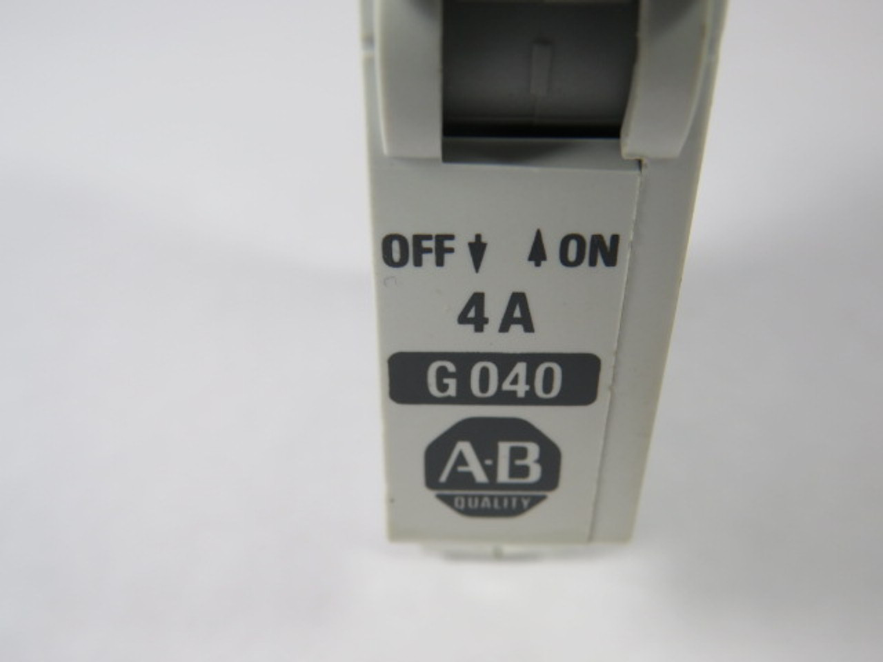 Allen-Bradley 1492-CB1-G040 Series B Circuit Breaker 4A 1-Pole USED