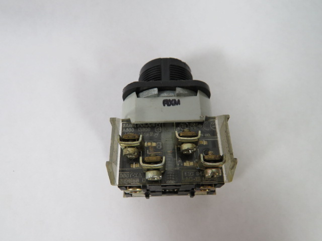 Allen-Bradley 800H-NR2KK4B Ser F Selector Switch 2NO/2NC 4-Position USED