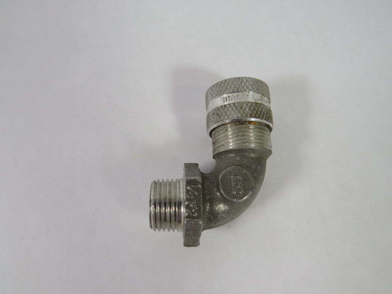 Hubbell NHC1022 Cord Connector Aluminum NPT-1/2" Dia. Range-.250"-.375" USED