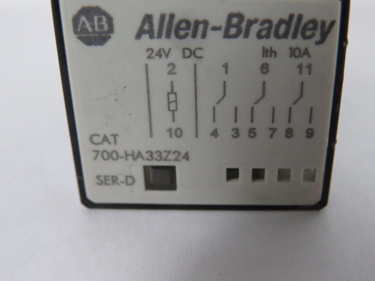 Allen-Bradley 700-HA33Z24 Series D Relay 10A 250V 24VDC 11-Pin USED