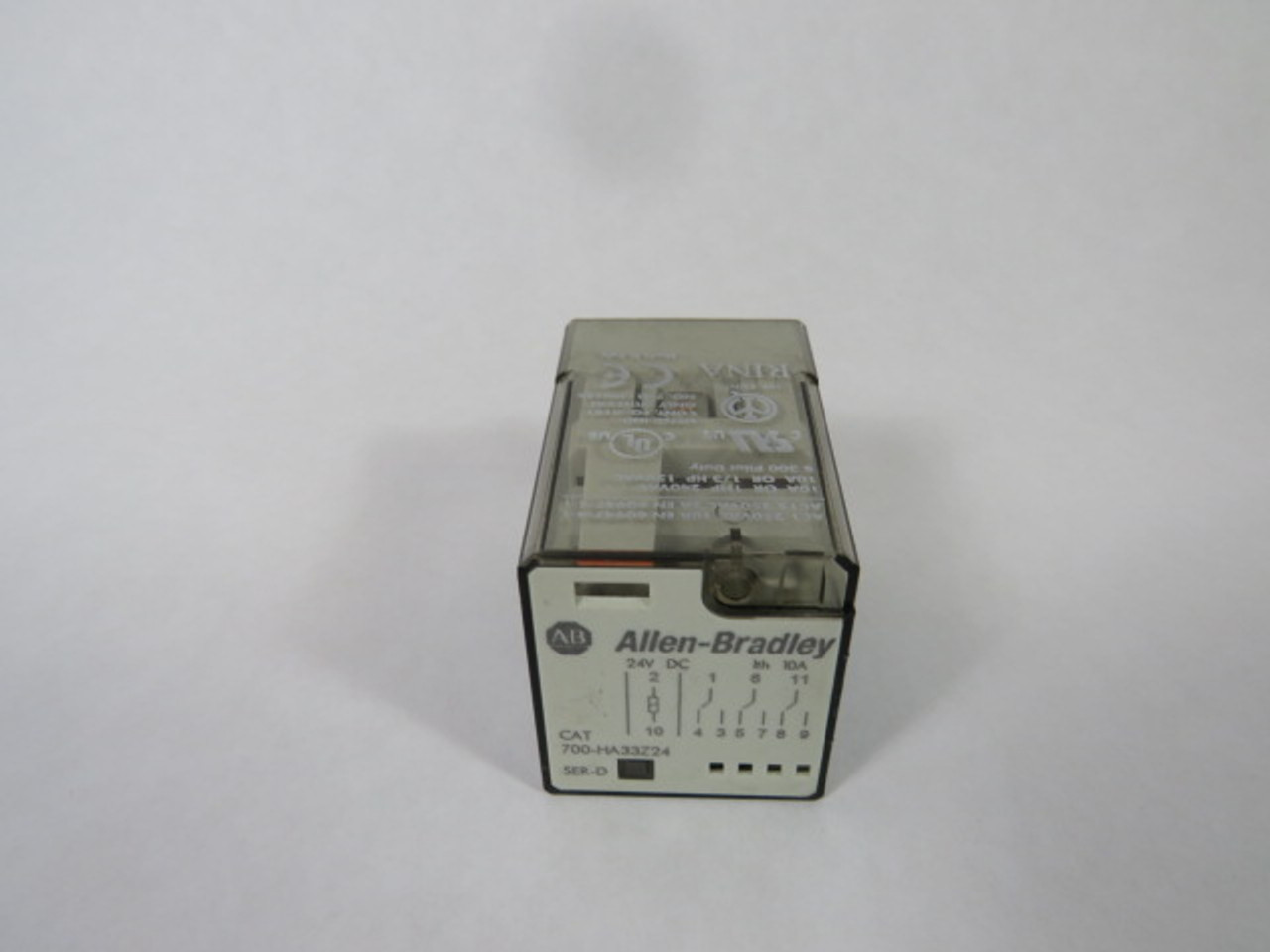 Allen-Bradley 700-HA33Z24 Series D Relay 10A 250V 24VDC 11-Pin USED