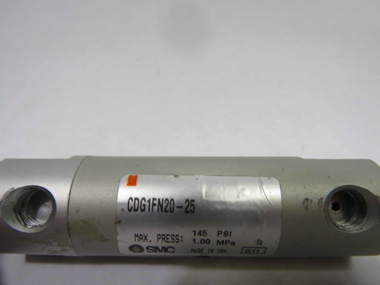 SMC CDG1FN20-25 Pneumatic Cylinder 20mm Bore 25mm Stroke USED