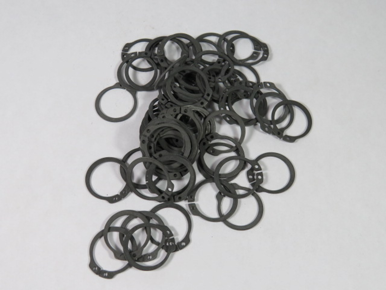 Spaenaur 255-517 External Retaining Rings 25mm Shaft Diameter Lot Of 75 ! NOP !