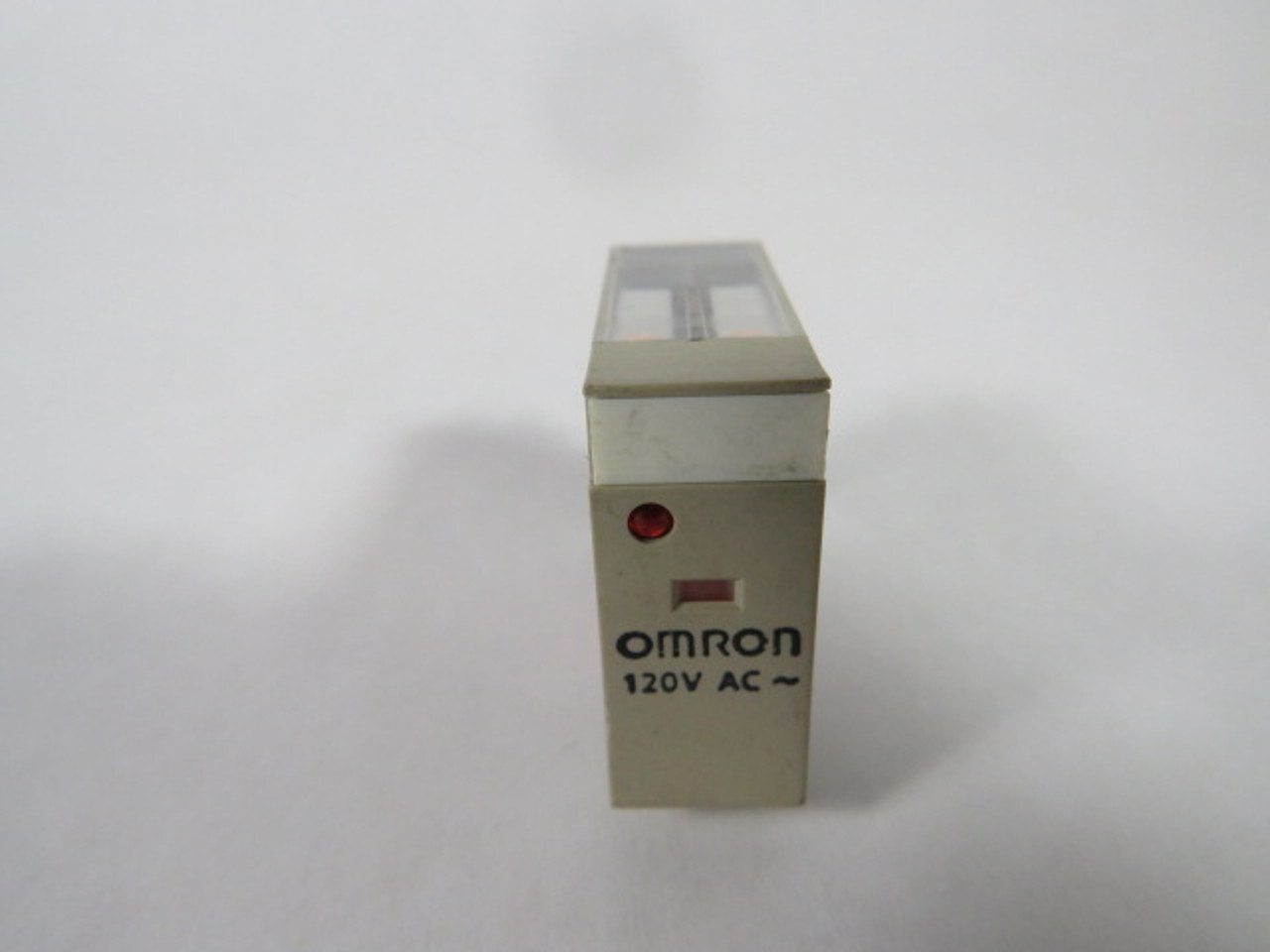 Omron G2R-2-SN-AC120(S) Relay 5A 120VAC 8-Pin USED