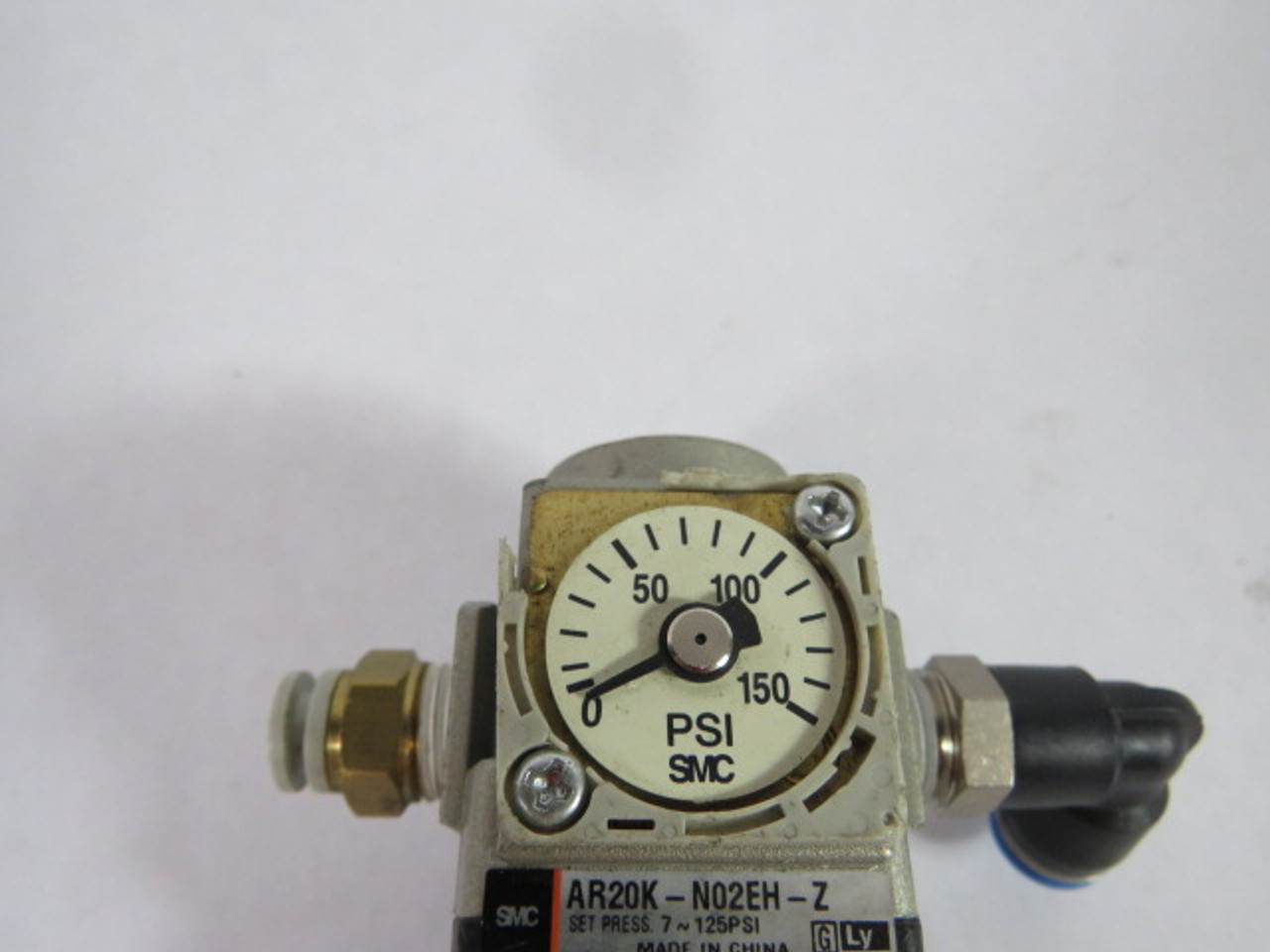 SMC AR20K-N02EH-Z 1/4" Modular Air Regulator * Broken Gauge * 125PSI ! AS IS !