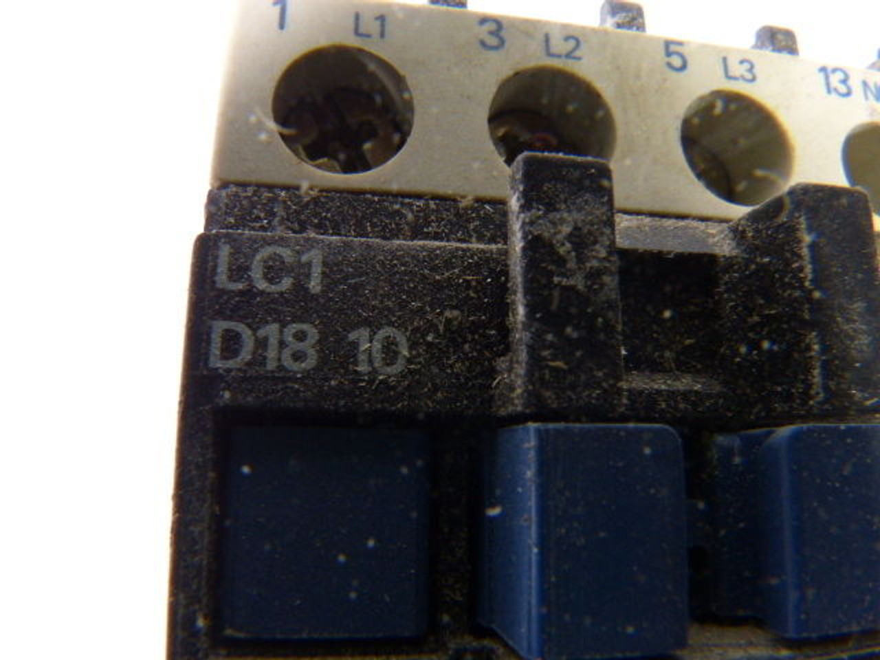 Telemecanique LC1-D1810M5 Contactor 3Pole 18A 1NO 220VAC 50Hz USED