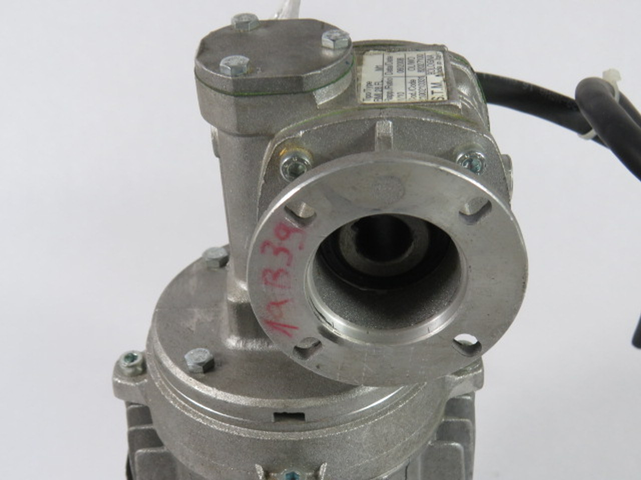 Neri Motor 0.25HP 1610RPM 230/460V TEFC C/W Worm Gearbox 1/10:1 Ratio USED