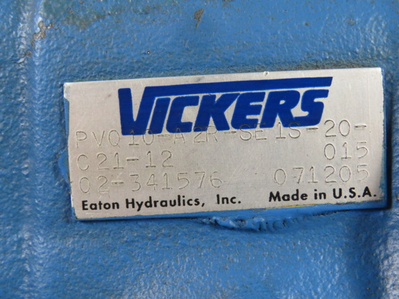 Vickers Hydraulic Piston Pump 5GPM 3000PSI 1-5/8" Port USED