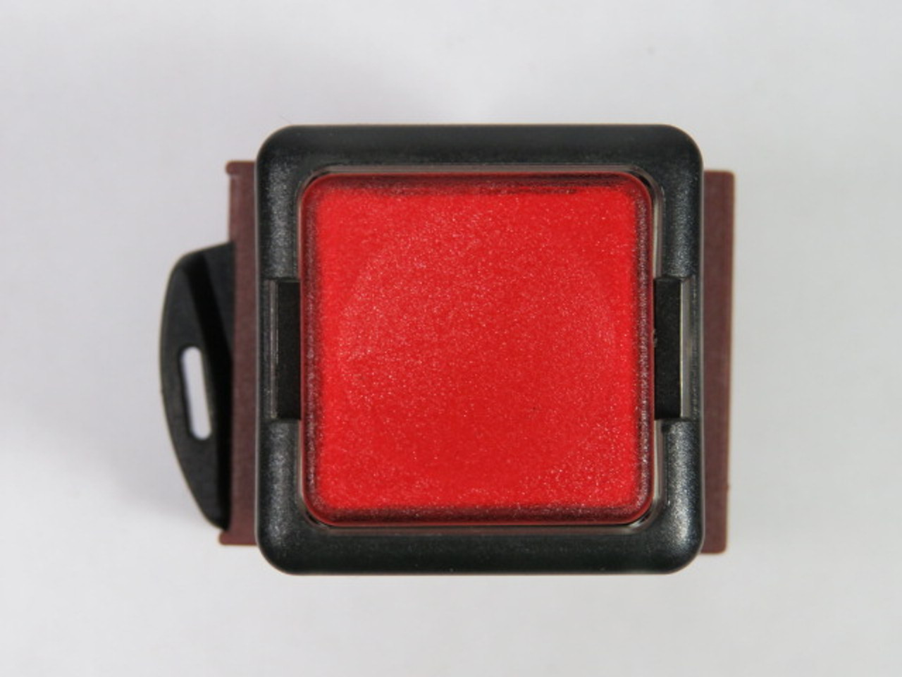 General Electric P9SPLRGD Push Button Illuminated Red Flush USED