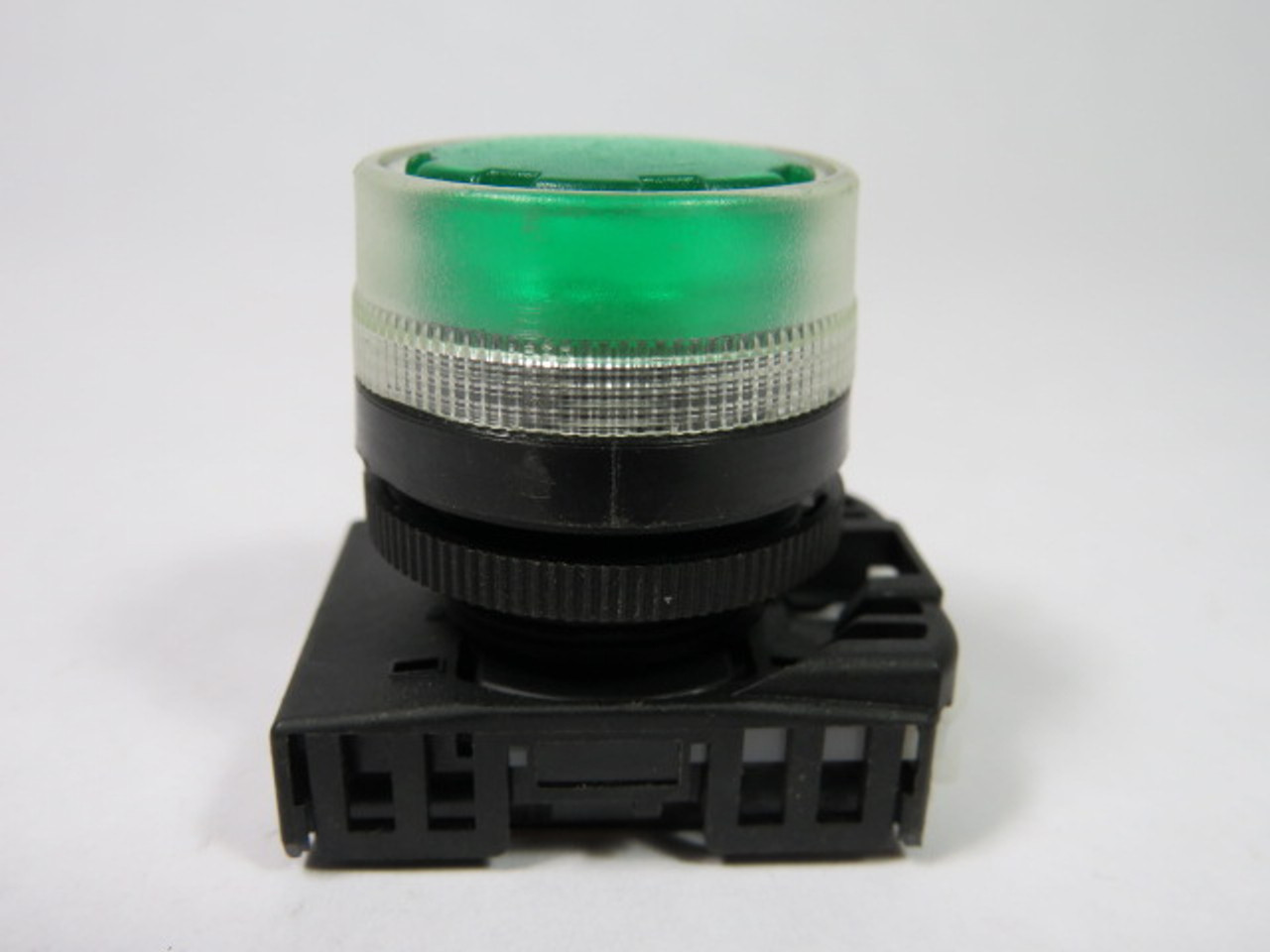 Fuji Electric AR22G4L-E3G PushButton Illum 30V 1W Green Extended w/GuardUSED