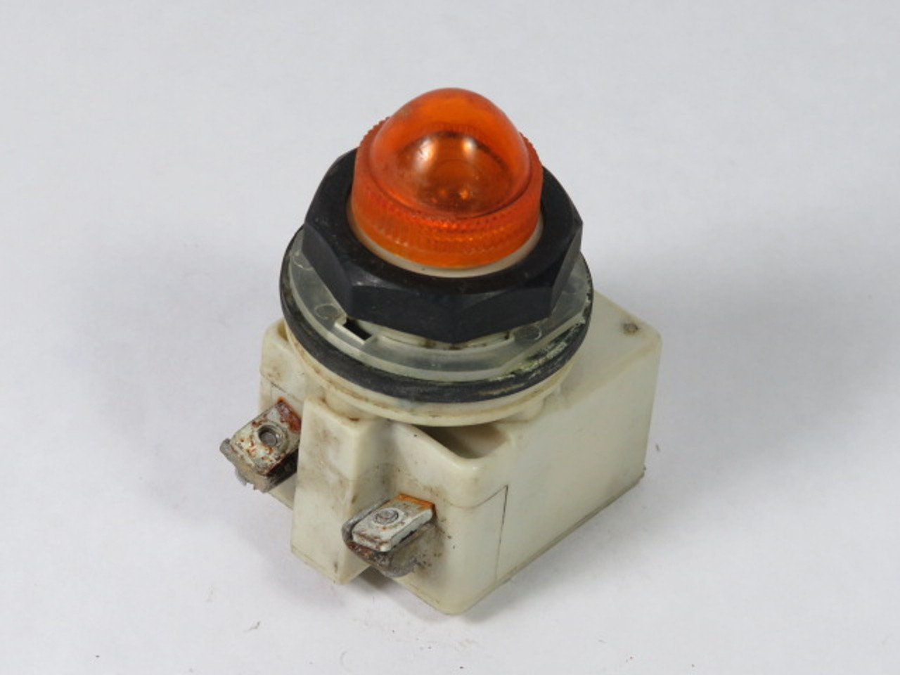 Square D 9001-SKP1A9 Ser G Pilot Light 110-120V 50/60Hz Amber Dome USED