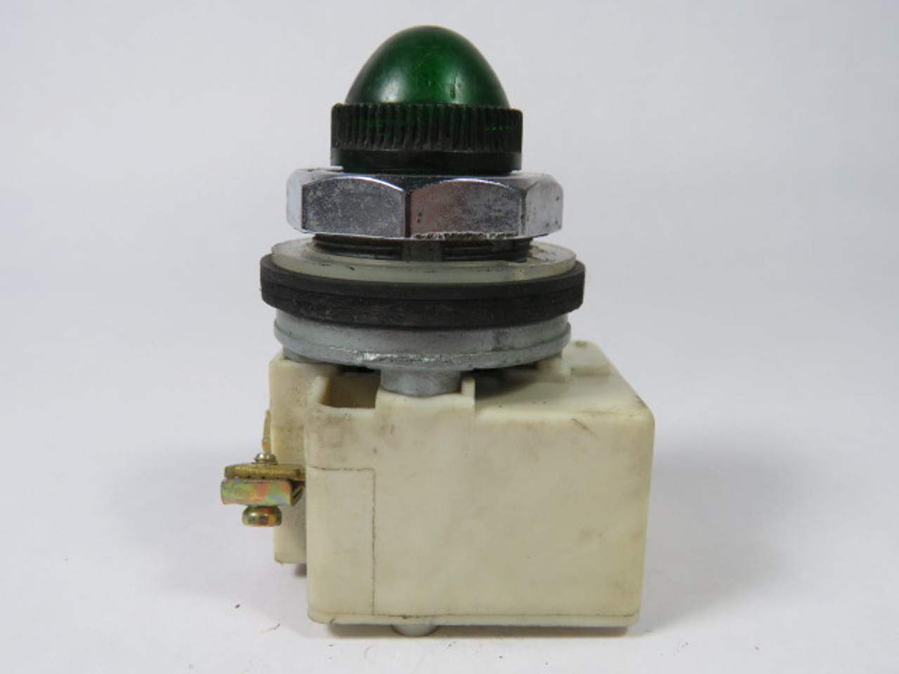 Square D 9001-KP35G9 Ser G Pilot Light 24-28VAC Green Dome USED