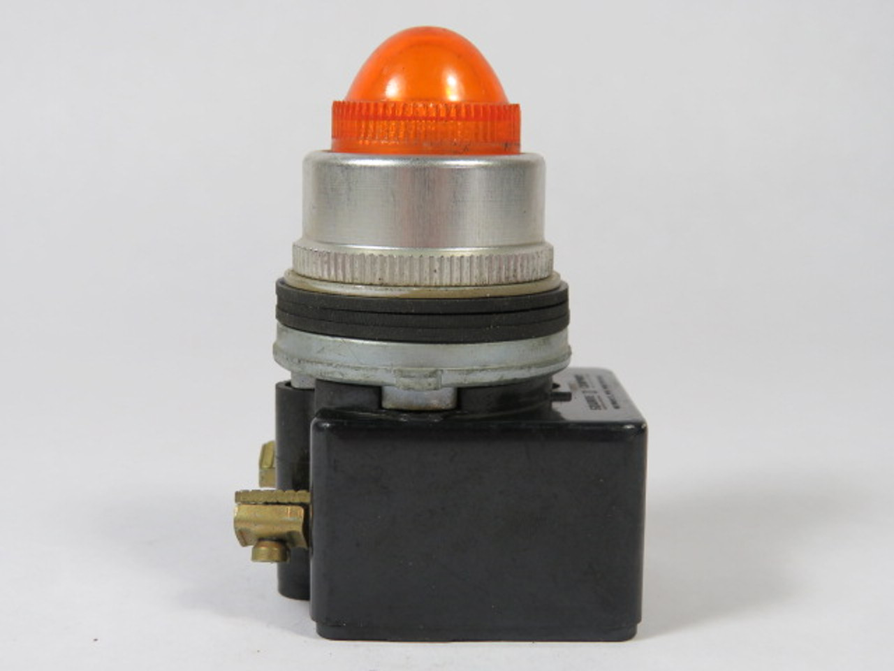 Square D 9001-KT1A9 Ser A Pilot Light Push-To-Test 120V 50/60Hz Amber USED