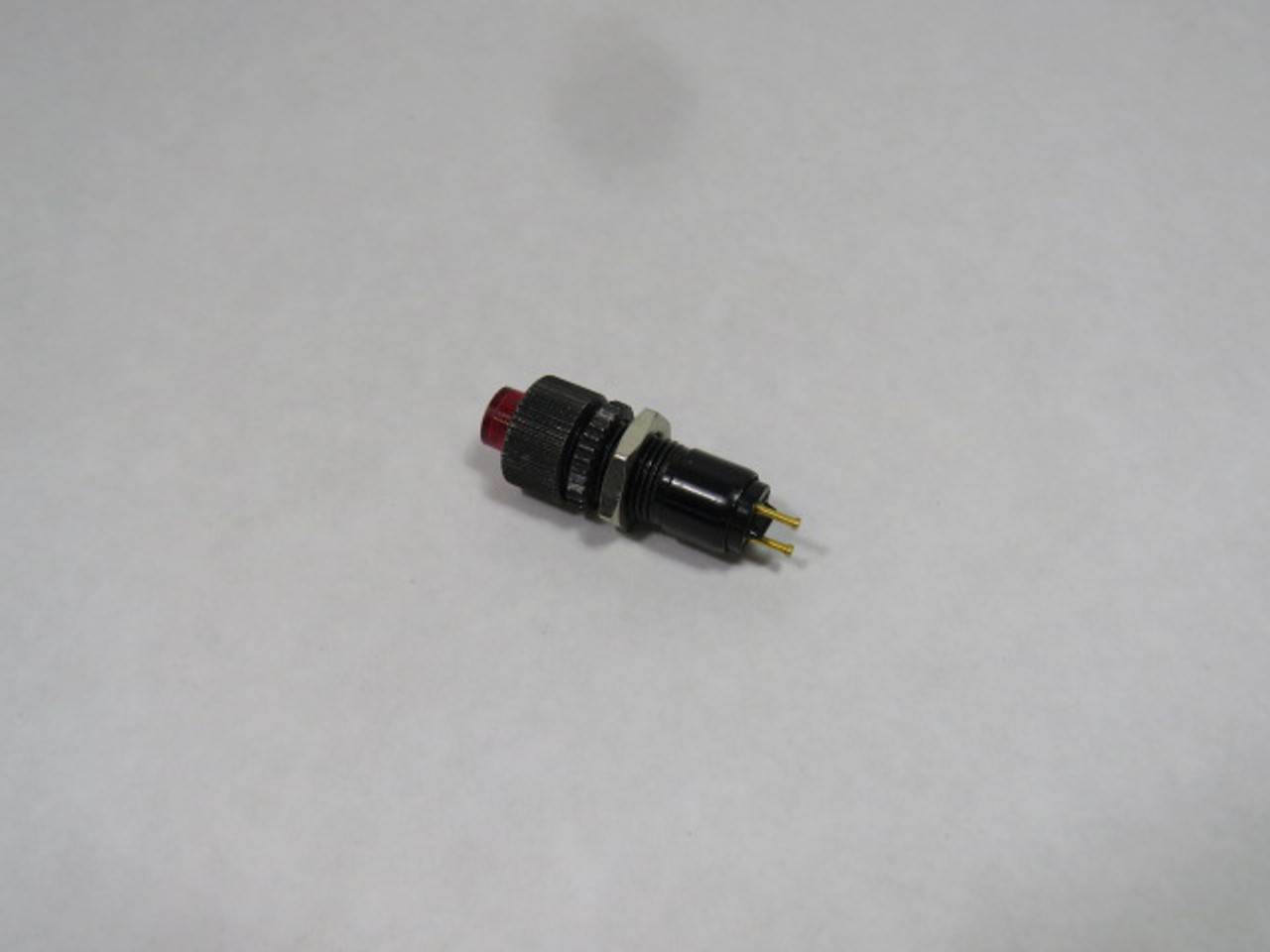 Dialight 508-8738-504-R Indicator Light 2 Pin RED USED