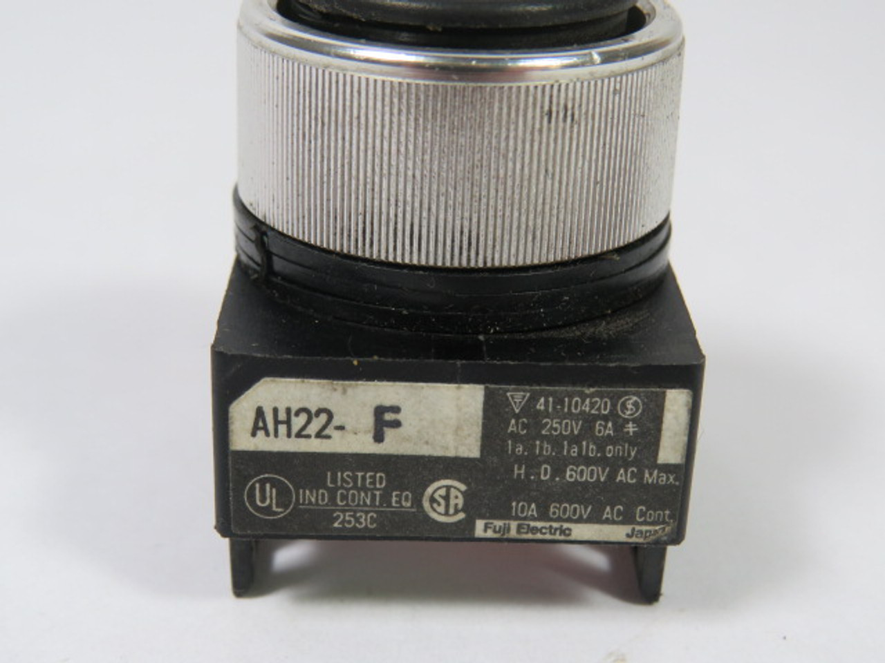Fuji Electric AH22-FB Push Button 10A 600VAC Black Flush No Contacts USED