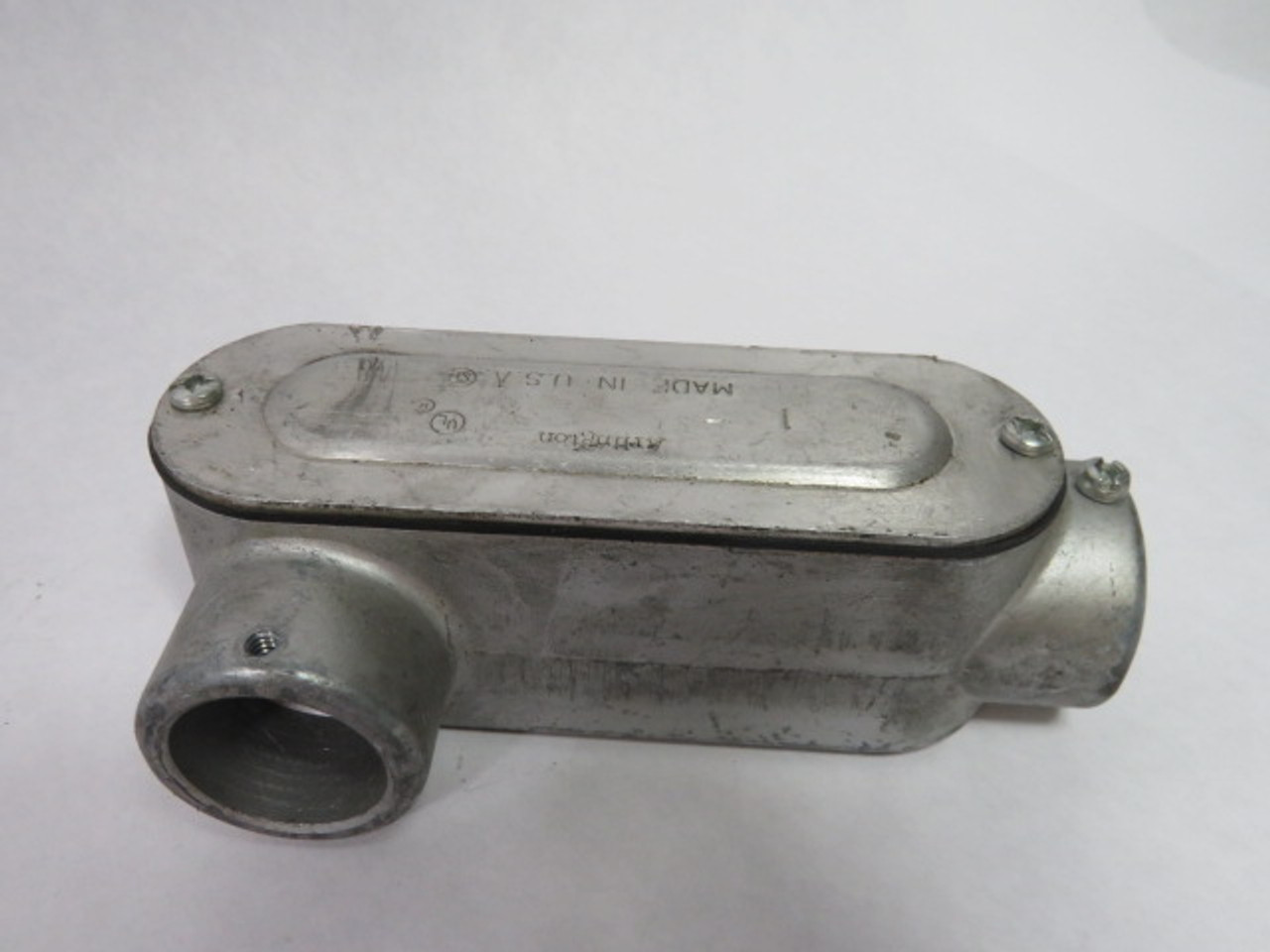 Arlington 1-LR Conduit Body 1" Hub USED