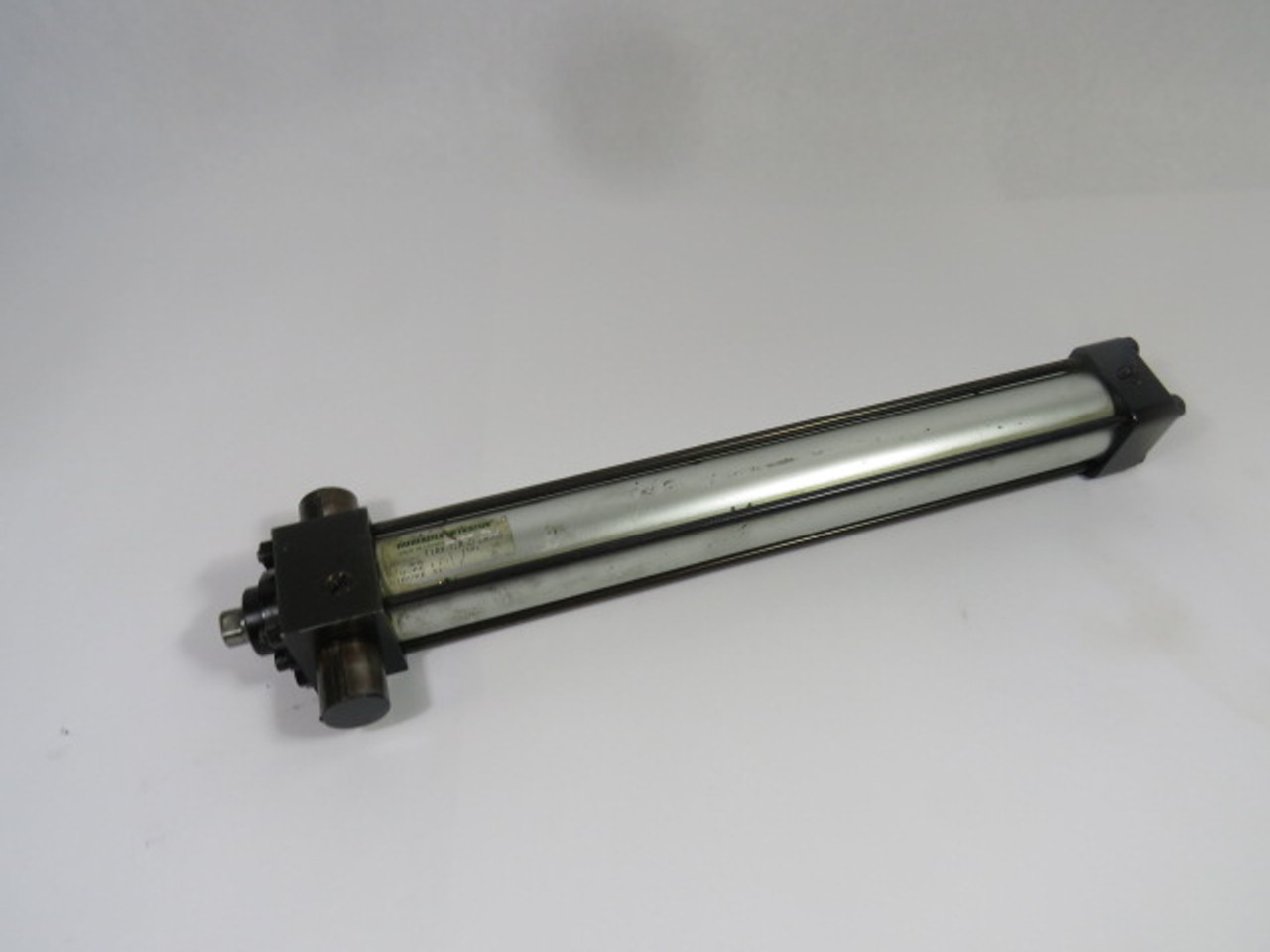 Numatics T1AK-12A1D-DAAO Pneumatic Cylinder 1-1/2" Bore 12" Stroke USED