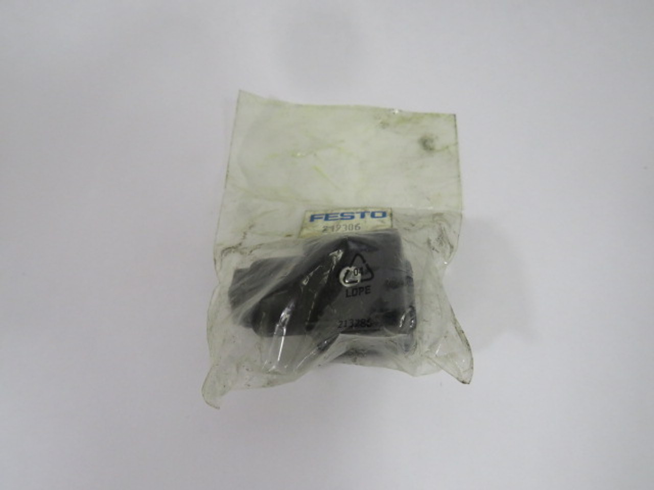 Festo 219306 PEV-1/4B Solenoid Plug Connector ! NWB !