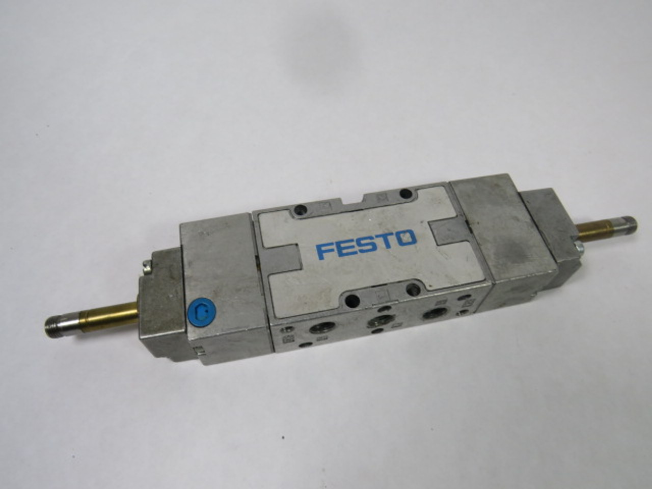 Festo 30485 MFH-5/3-B-1/8-B Solenoid Valve 10BAR 145PSI USED