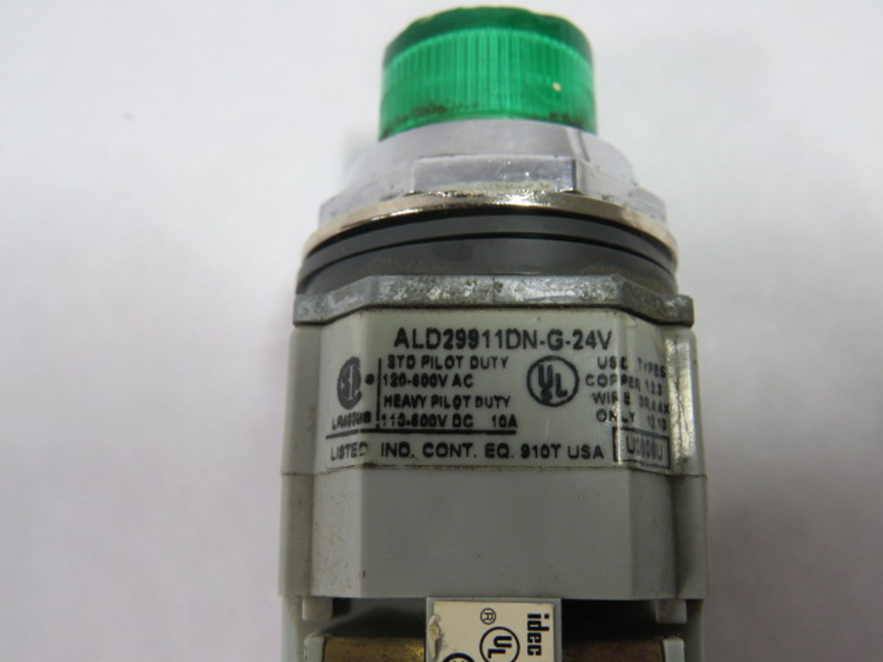 IDEC ALD29911DN-G-24V Green Push Button 10A 120-600VAC 1NO/1NC USED