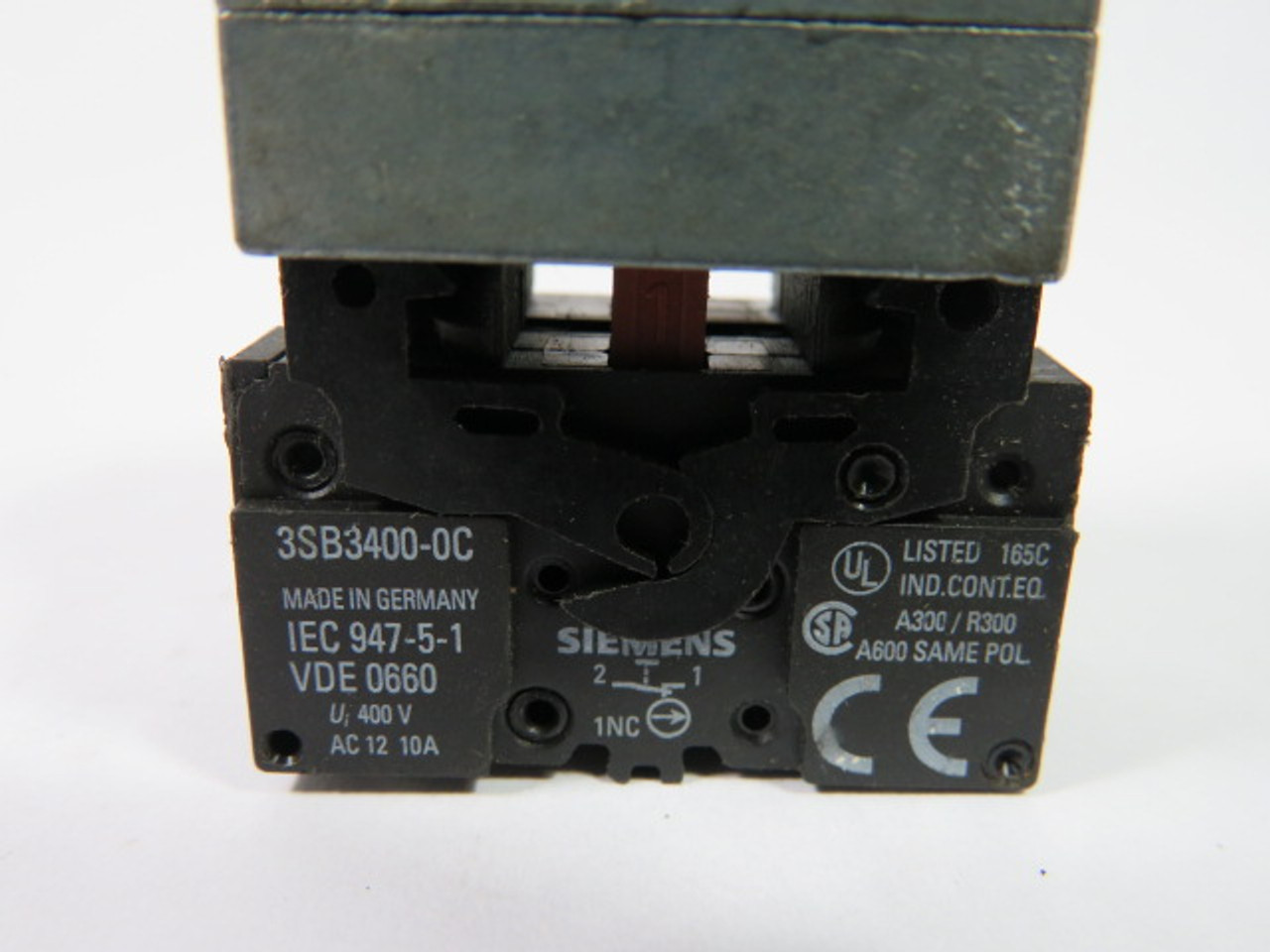 Siemens 3SB3201-0AA11 Push Button 1NO 1NC Black Flush USED