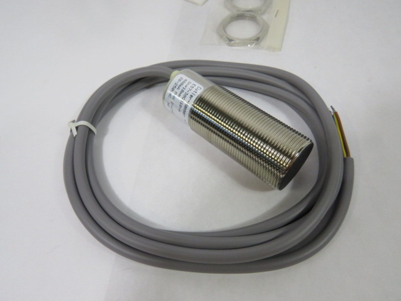 Cutler-Hammer E57-30GS10-A Inductive Proximity Sensor ! NOP !