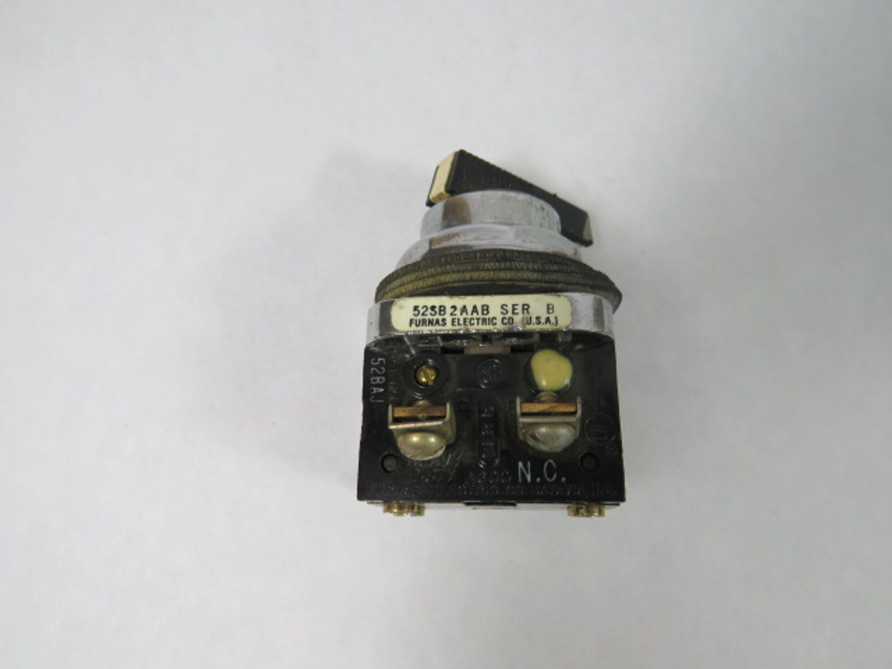 Furnas 52SB2AABA1 Series B Selector Switch 1NO/1NC 2-Position USED