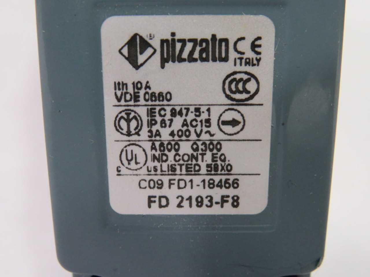 Pizzato FD2193-F8 Security Switch w/o Actuator 3A 400VAC ! NOP !