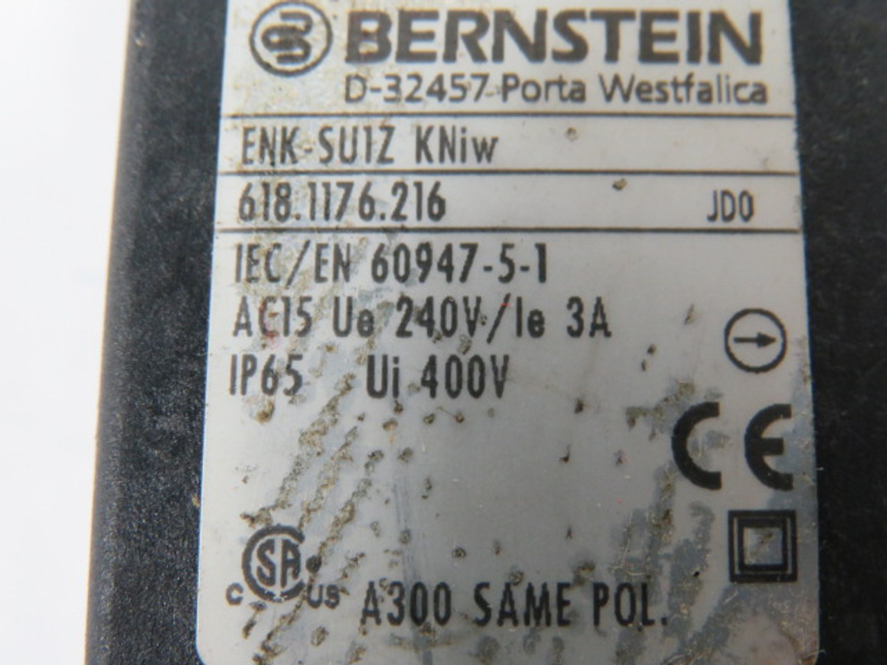 Bernstein 618.1176.216 Limit Switch 10A 500V 1/2" NPT USED