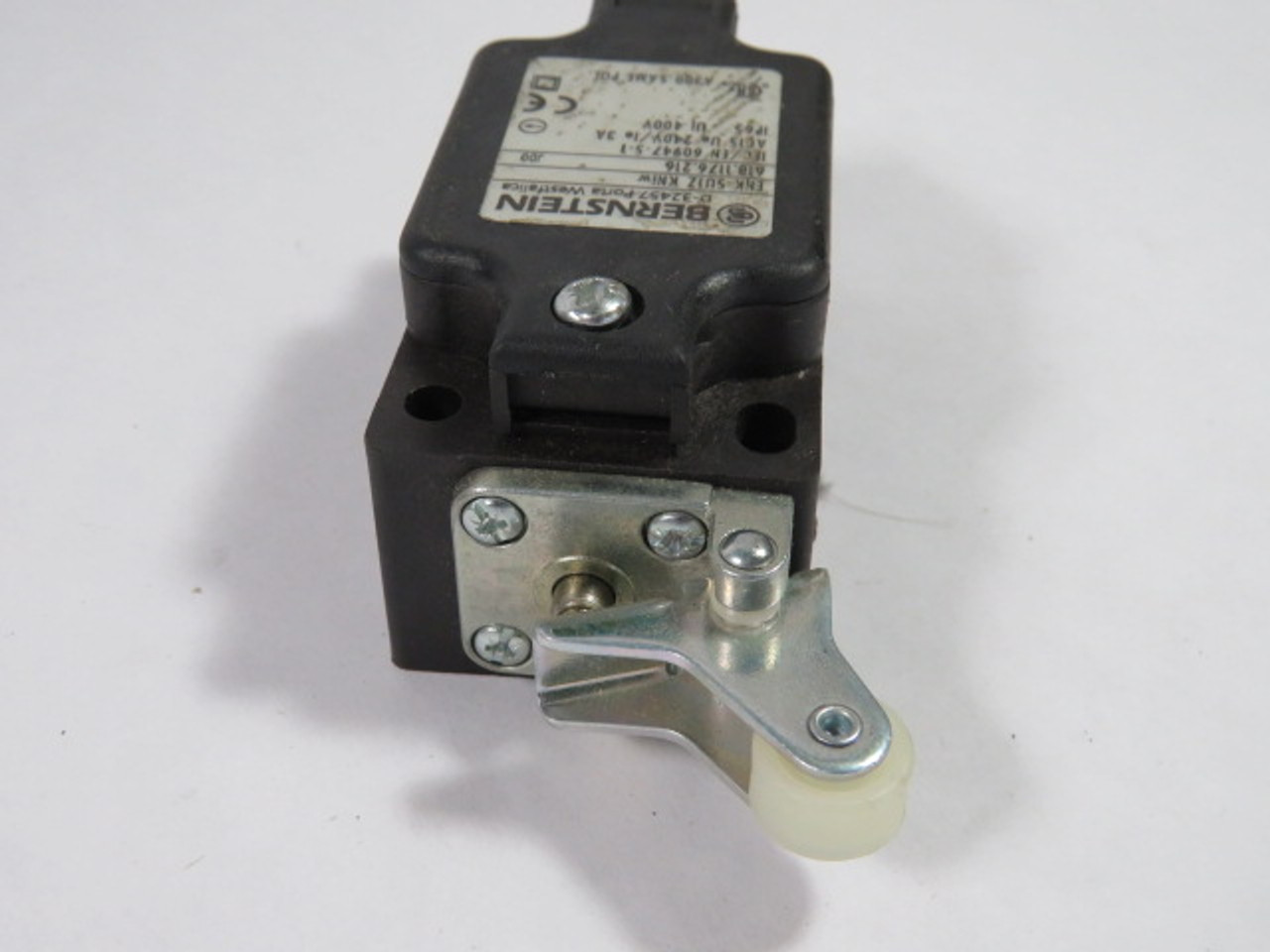 Bernstein 618.1176.216 Limit Switch 10A 500V 1/2" NPT USED