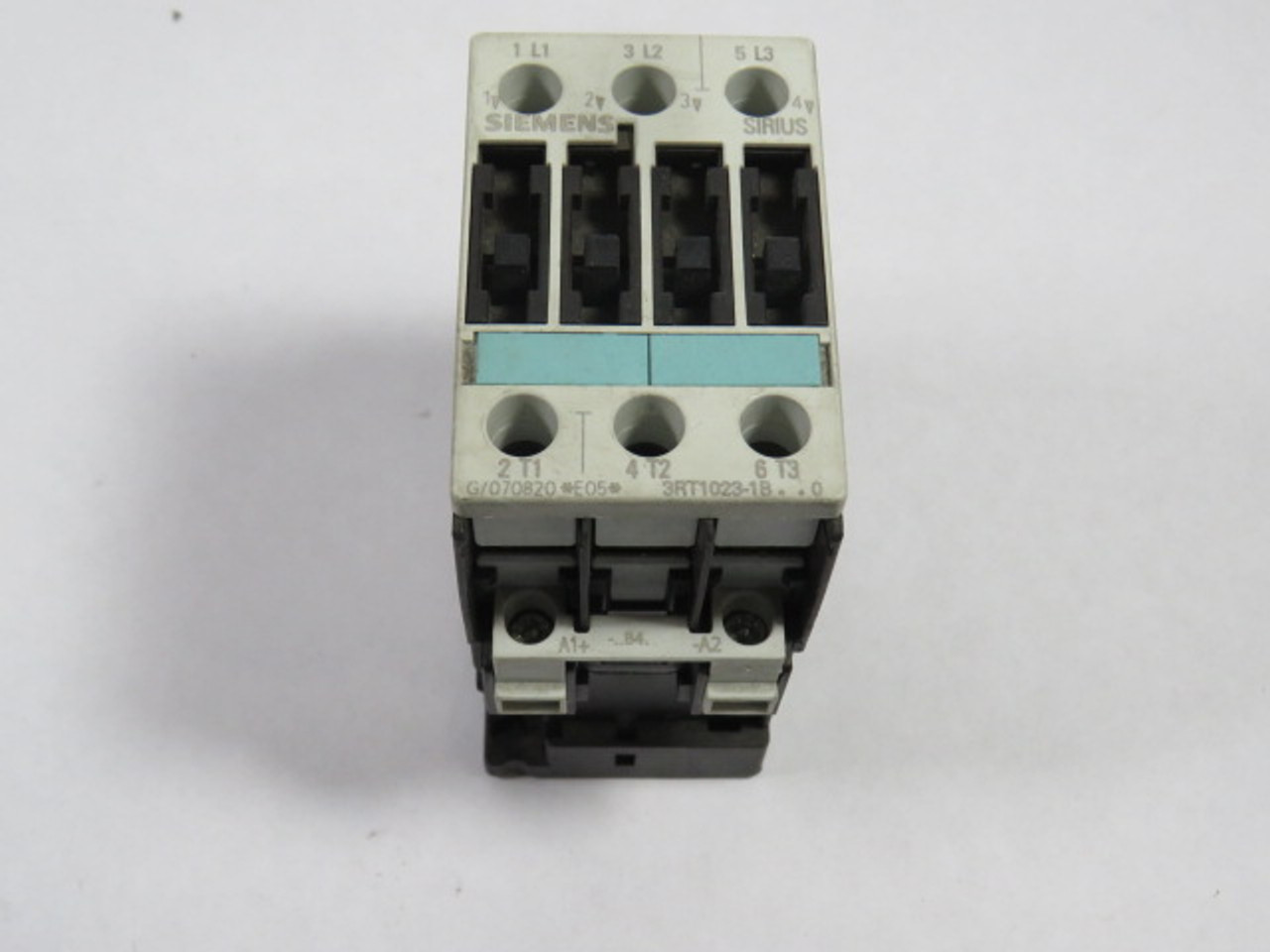 Siemens 3RT1023-1BB40 Power Contactor 24VDC 9A 400V USED