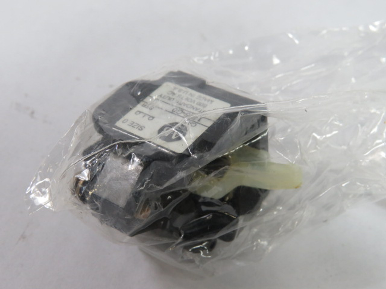 Allen-Bradley 1495-G0 Ser L Auxiliary Contact 1NC 600VAC ! NEW !