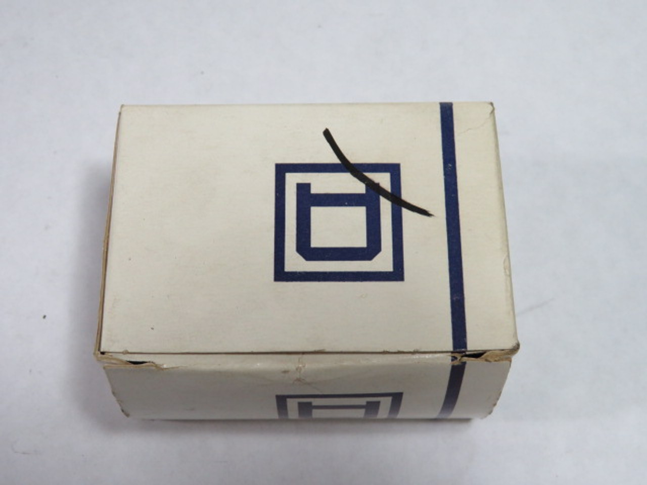 Square D 9001-KM-6 Pilot Light Module 30mm 550/600V ! NEW !