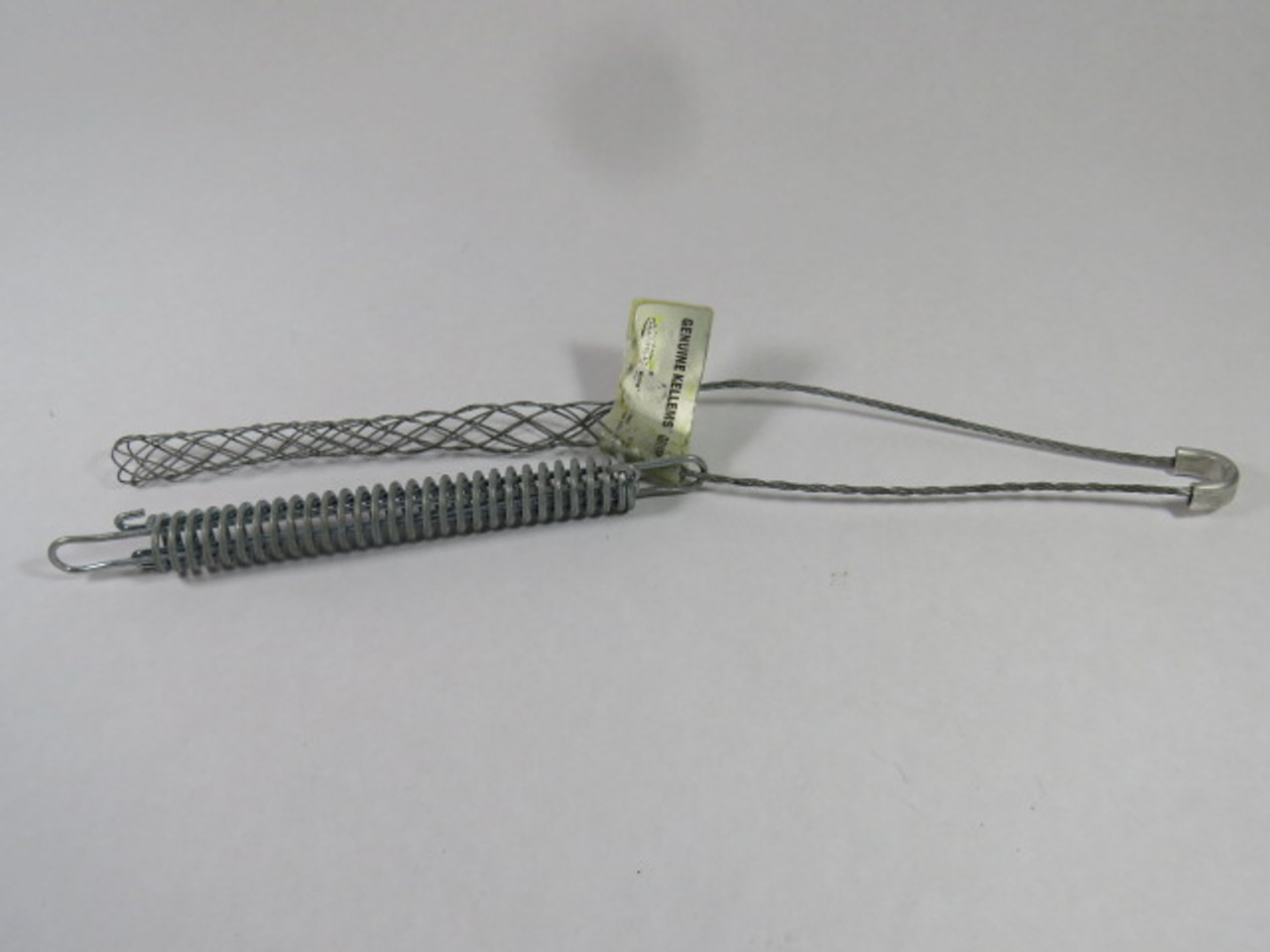 Kellems 073-04-1279 Cable Cord Grip .560-.730" Single Eye Wide Range USED