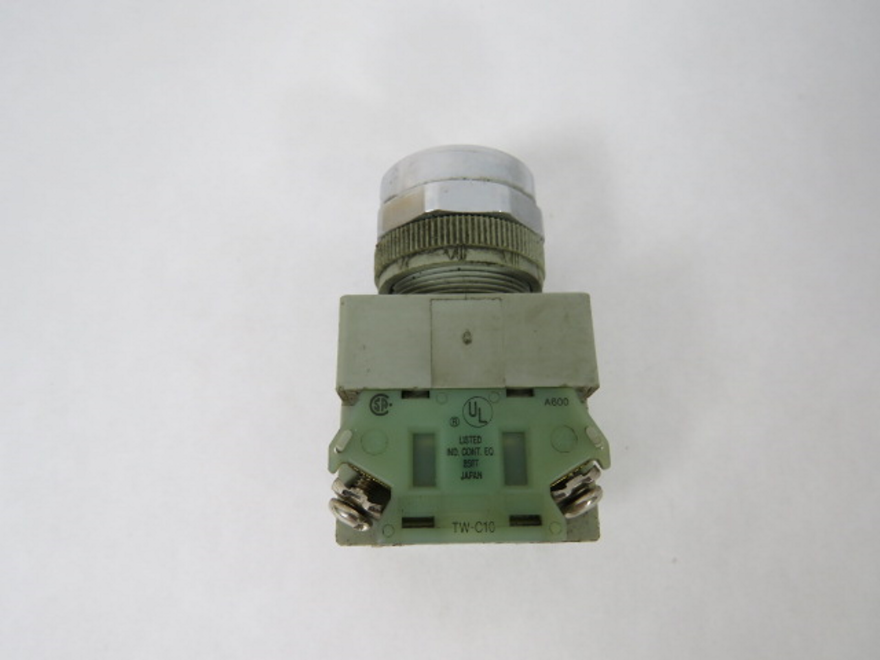 IDEC ASW220 Selector Switch 600V 10A 2NO 2-Position No Operator USED