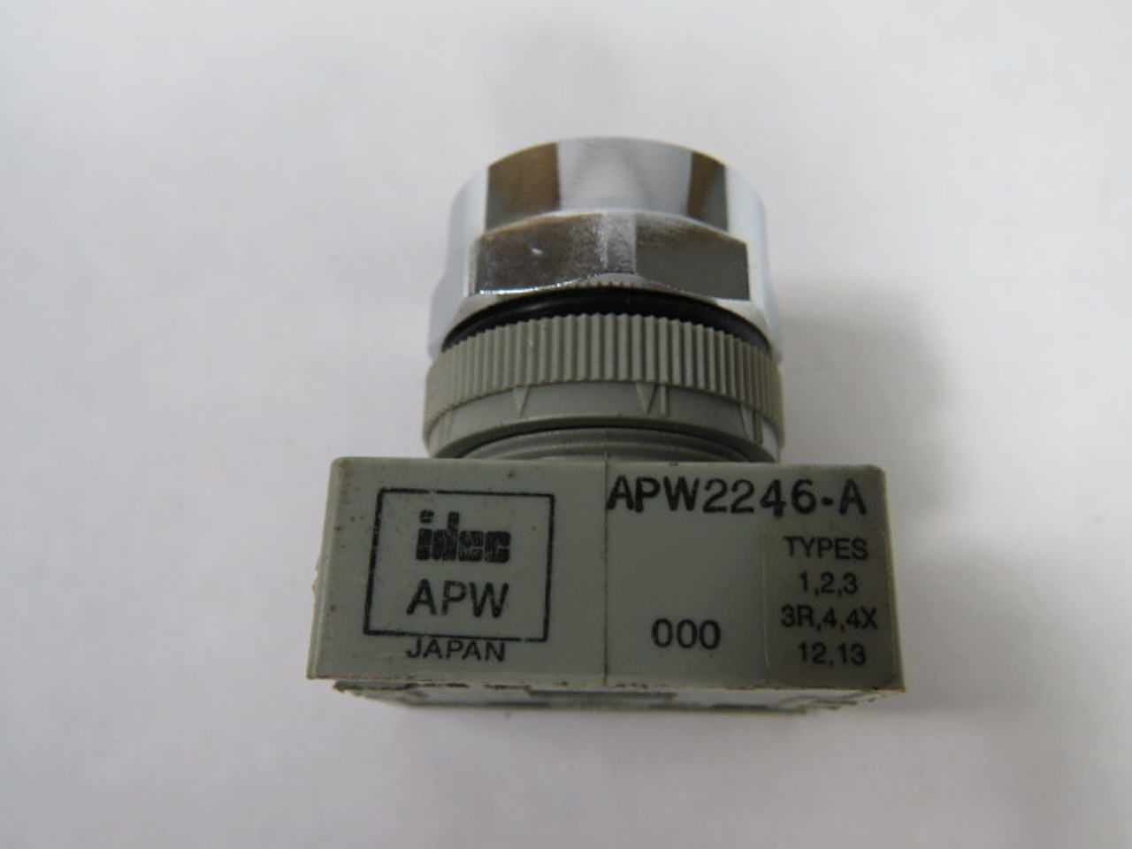 IDEC APW99-6V Pilot Light 6V No Lens No Contacts USED