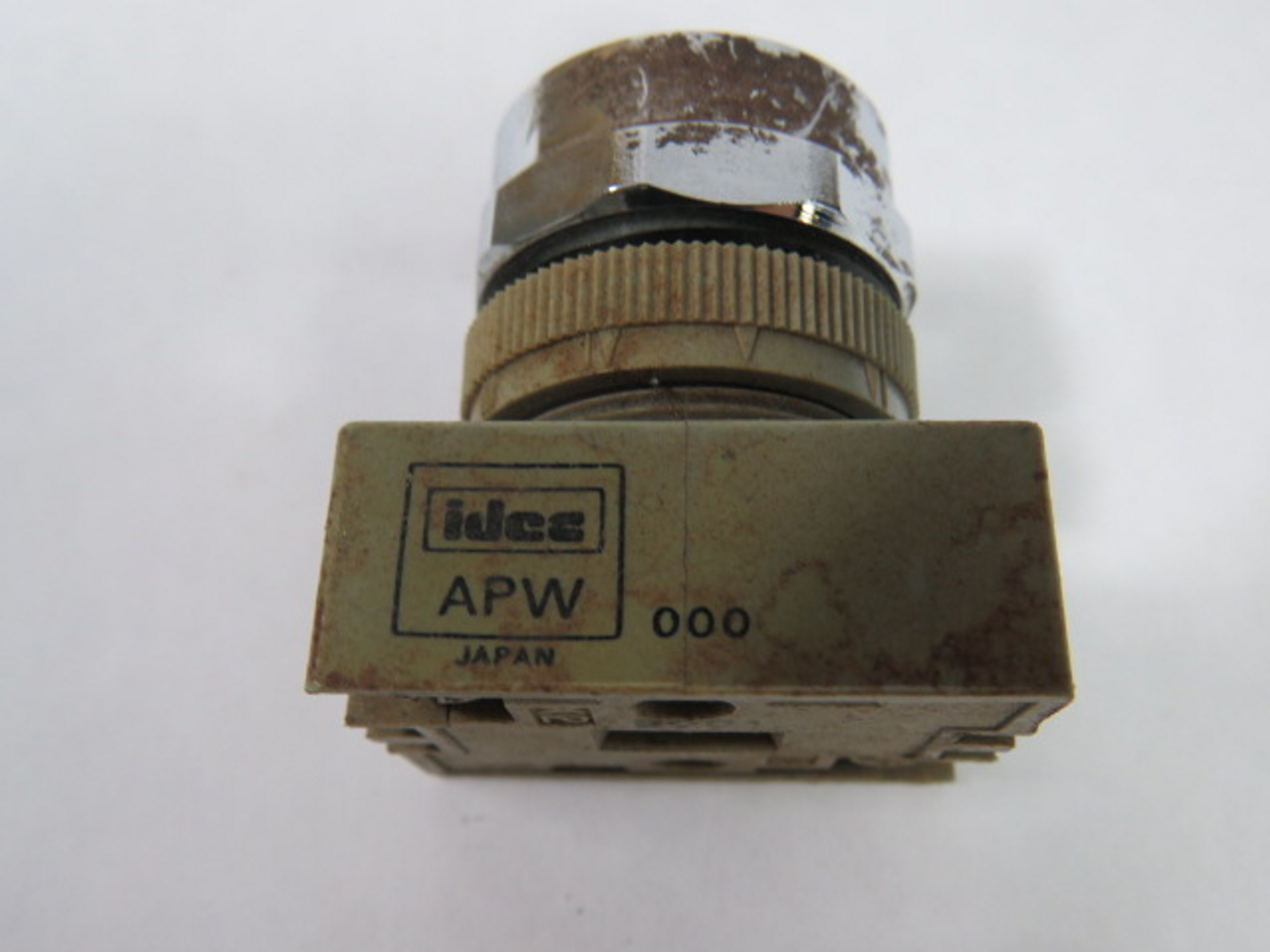 IDEC APW99D-24V Pilot Light 24V No Lens No Contacts USED