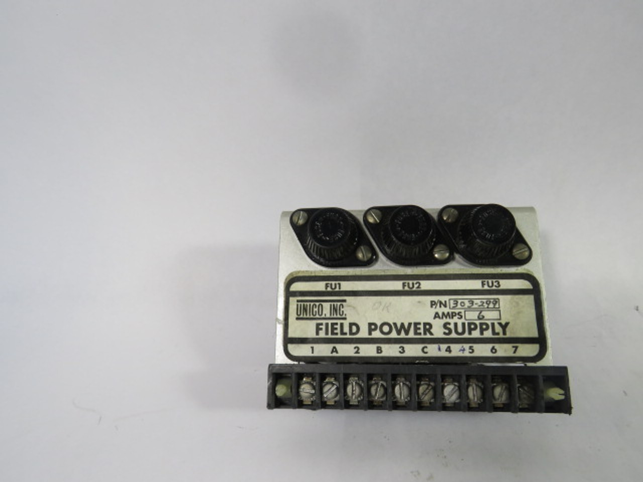 Unico 303-299 Field Power Supply 6A USED