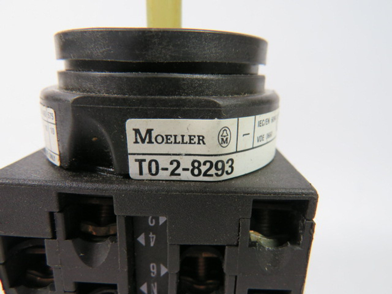 Klockner-Moeller T0-2-8293 Switch 6000V 10A 50/60Hz No Handle USED