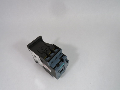 Siemens 3RT2024-1AP00 Magnet Contactor 230/50Hz. 1NO 1NC USED