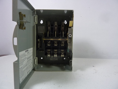 Siemens SE321 Disconnect Switch 30A 240V 3 Pole USED