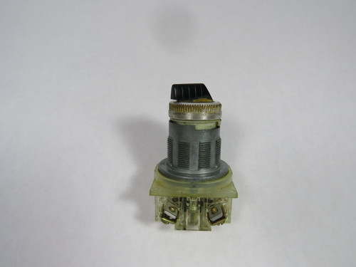 Square D 9001-KS25BH5 Selector Switch 1NO 2-Position USED