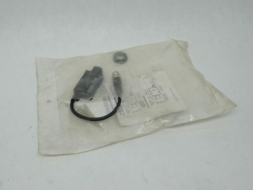 Balluff BOS-16K-AU-0ZD-0.2-S21 Retroreflective Sensor 22-250V 5m SHELF WEAR NWB