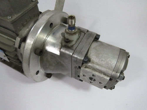 Neri 0.44kW 1660RPM 330/575V 71 TEFC 3Ph 1.4/0.8A 60Hz C/W Gear Pump USED