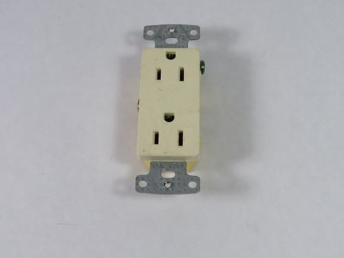 Hubbell RRD15W Decorative Duplex Receptacle 15A 125V 3W 2P USED